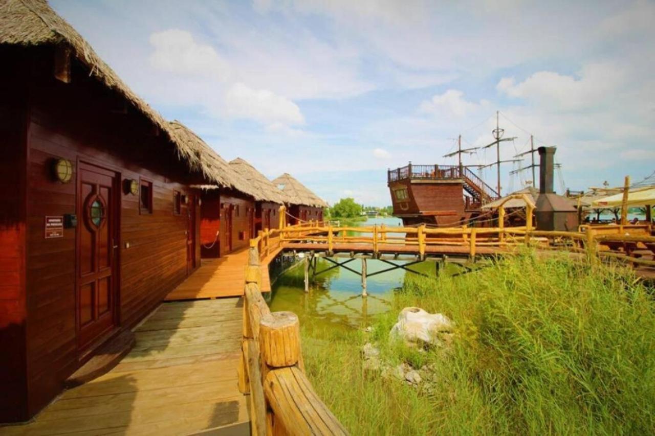 Overwater Cottage - Slovak Tahiti, Senec Exterior foto